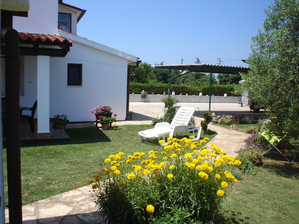 Nella Apartments Šišan 外观 照片