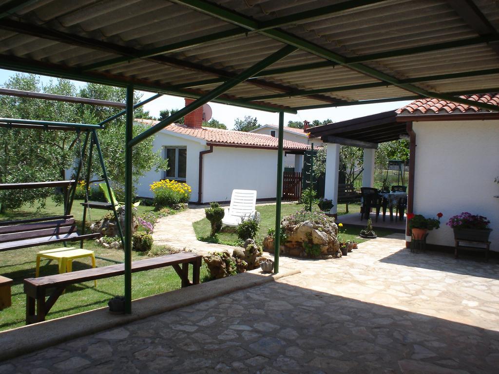 Nella Apartments Šišan 客房 照片